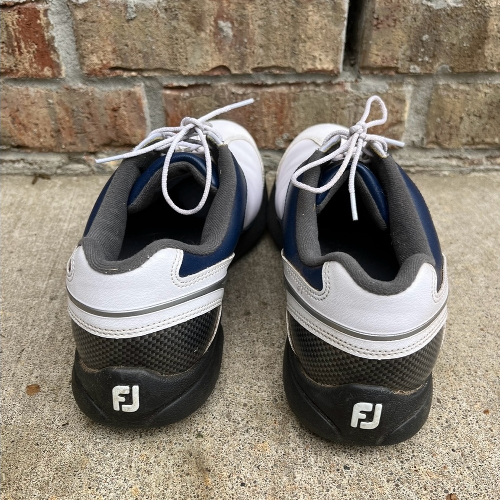 Men’s FootJoy Golf Shoes - Picture 4 of 5